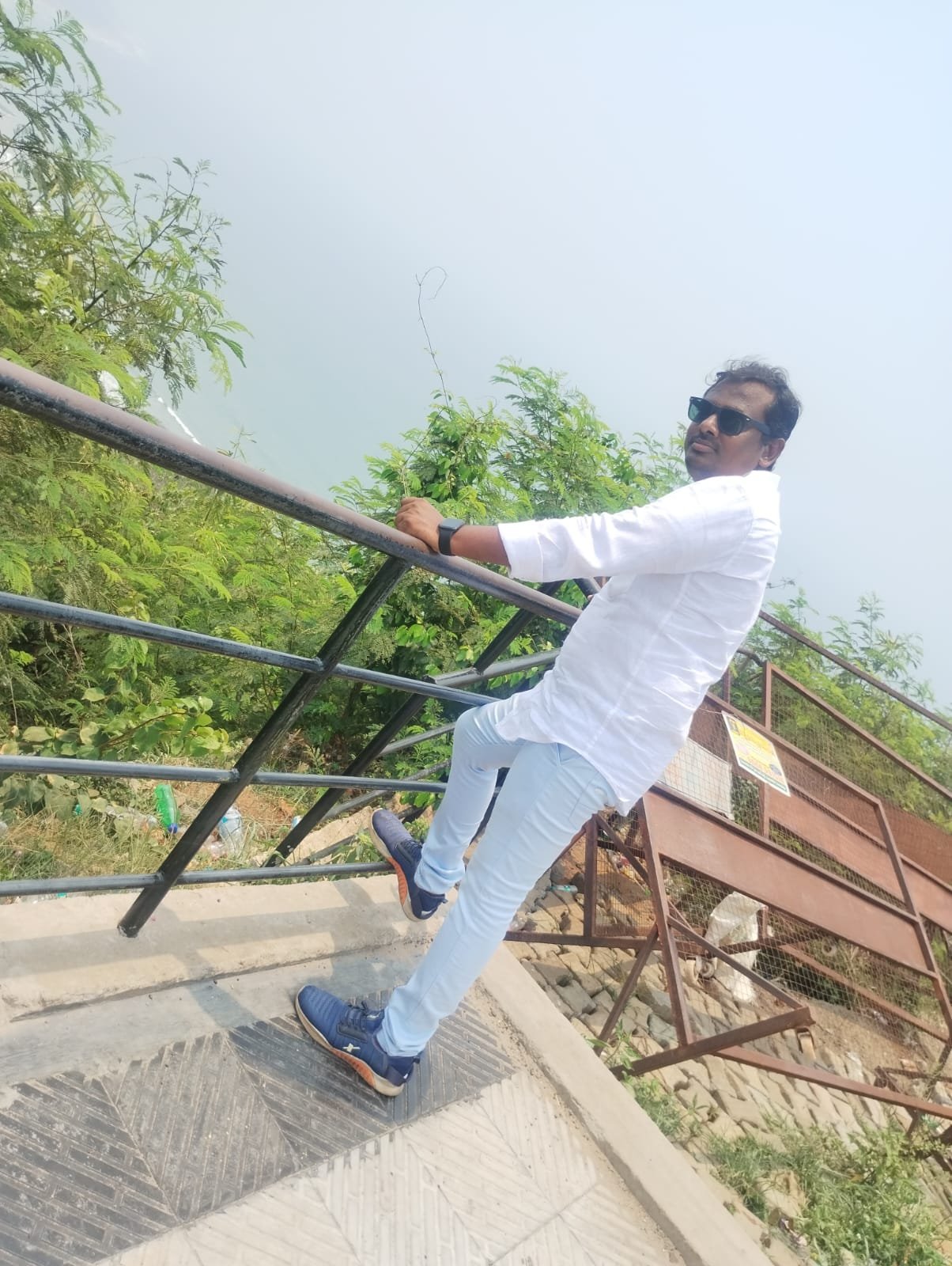 Dr Raviteja Innamuri